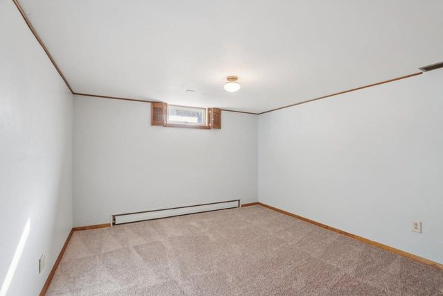 1018 S Ferry DRIVE, Lake Mills, WI 53551