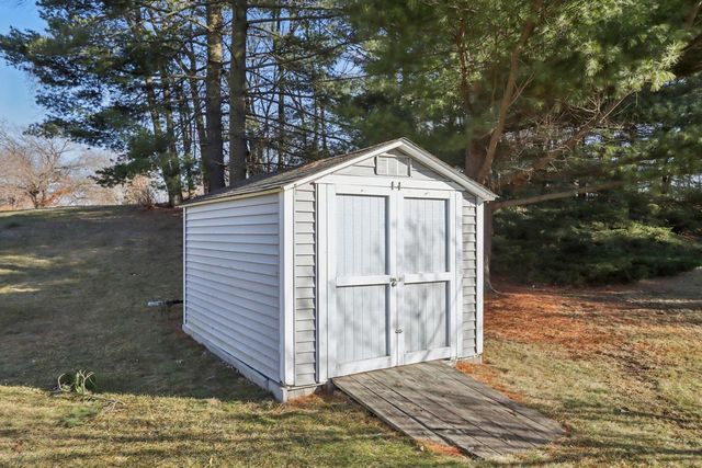 1018 S Ferry DRIVE, Lake Mills, WI 53551