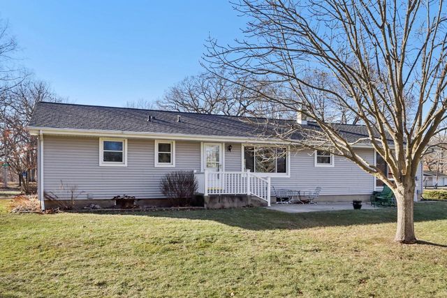 1018 S Ferry DRIVE, Lake Mills, WI 53551