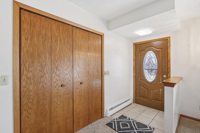 1018 S Ferry DRIVE, Lake Mills, WI 53551