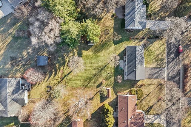 1018 S Ferry DRIVE, Lake Mills, WI 53551