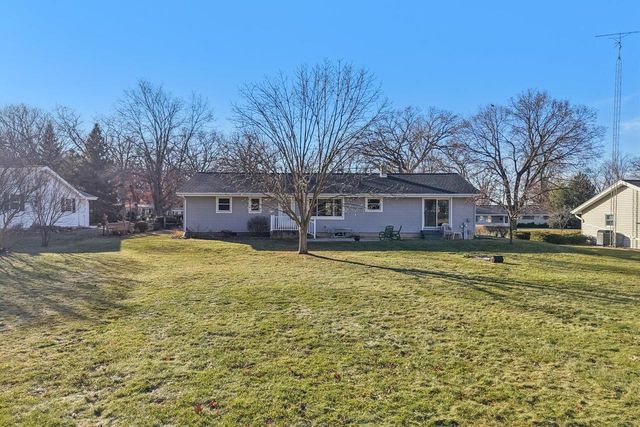 1018 S Ferry DRIVE, Lake Mills, WI 53551