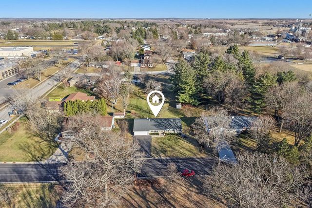 1018 S Ferry DRIVE, Lake Mills, WI 53551