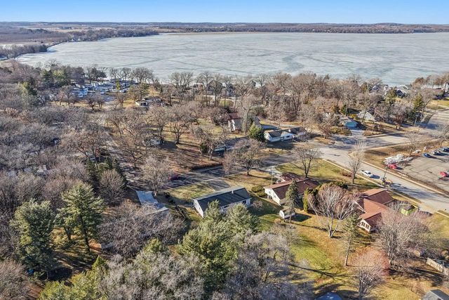 1018 S Ferry DRIVE, Lake Mills, WI 53551