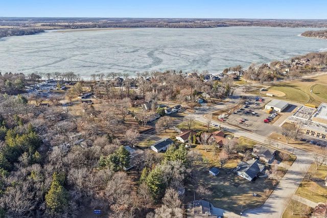 1018 S Ferry DRIVE, Lake Mills, WI 53551