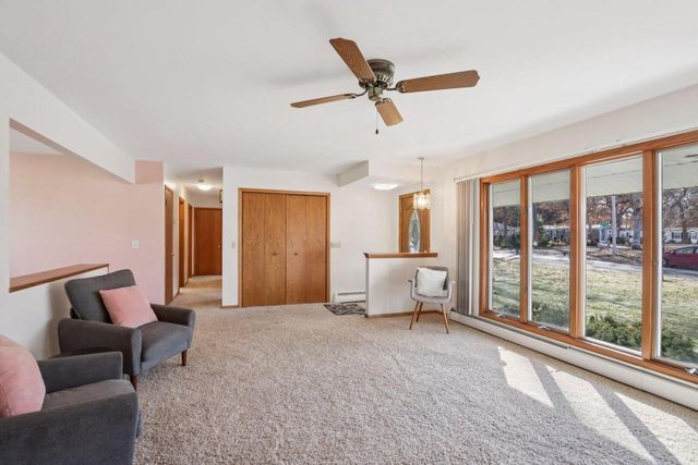 1018 S Ferry DRIVE, Lake Mills, WI 53551