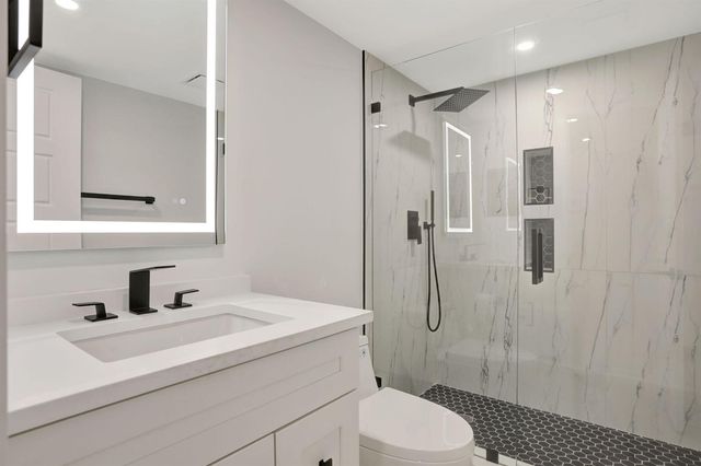 3505 Oaks Way 204, Pompano Beach, FL 33069