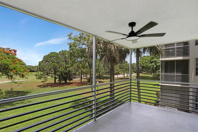 3505 Oaks Way 204, Pompano Beach, FL 33069