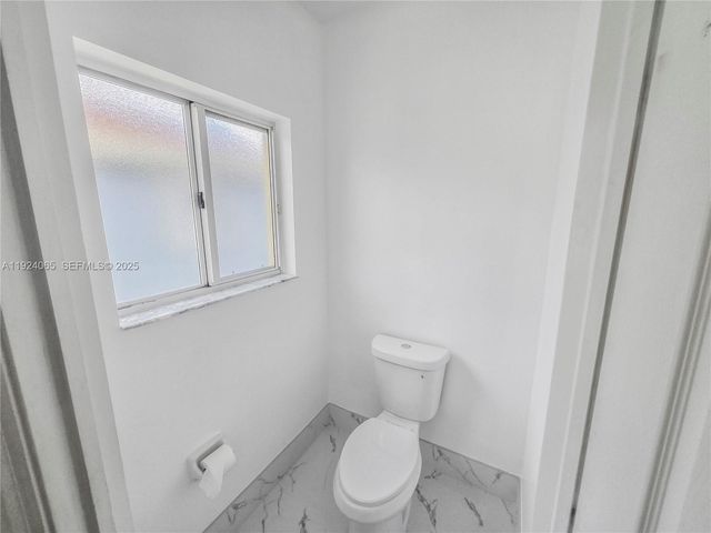 15843 SW 139th St, Miami, FL 33196