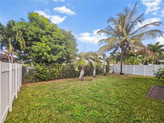 15843 SW 139th St, Miami, FL 33196