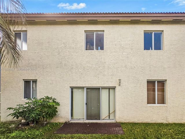 15843 SW 139th St, Miami, FL 33196