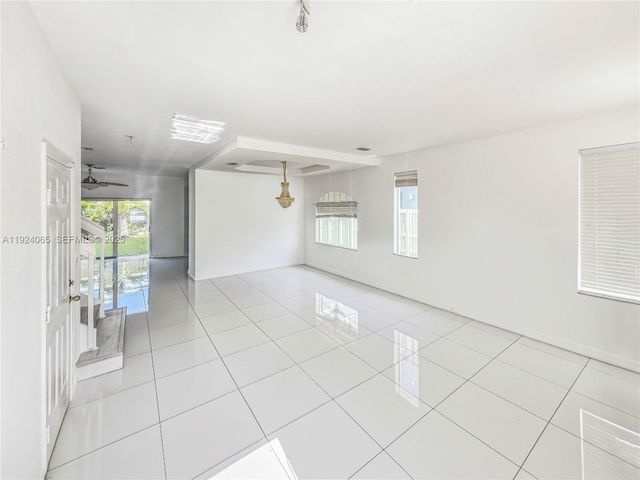 15843 SW 139th St, Miami, FL 33196