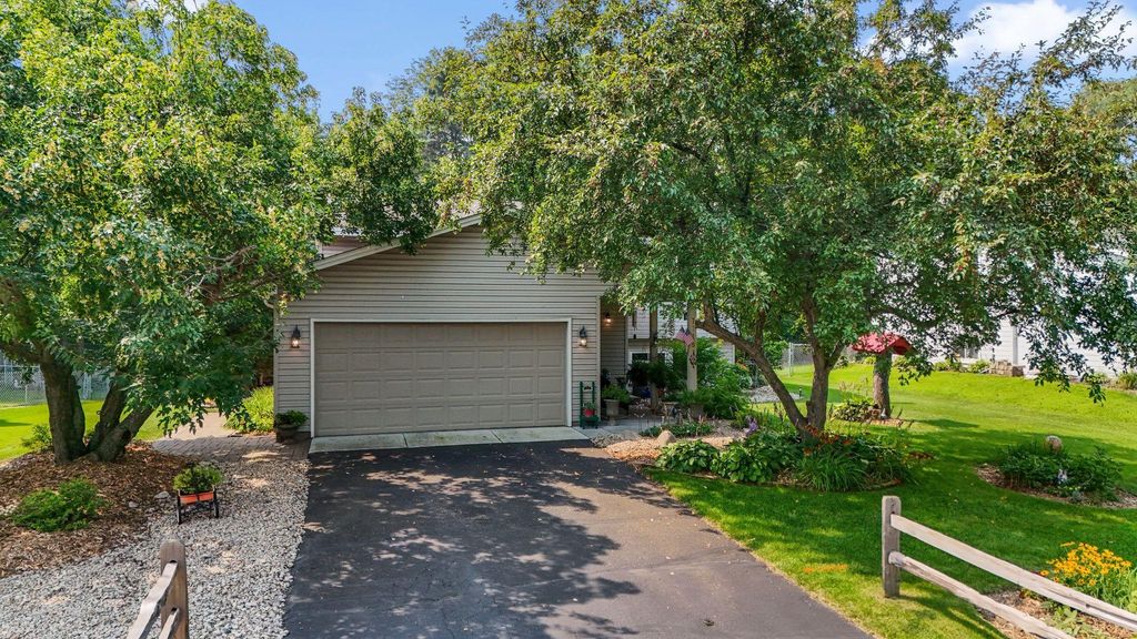 7715 118th Avenue N, Champlin, MN 55316
