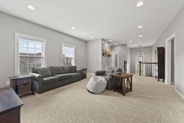 2896 Sandycombe Drive, New Albany, OH 43054