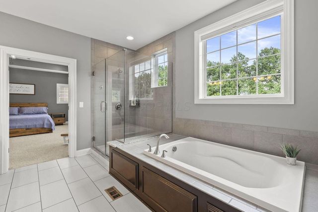 2896 Sandycombe Drive, New Albany, OH 43054