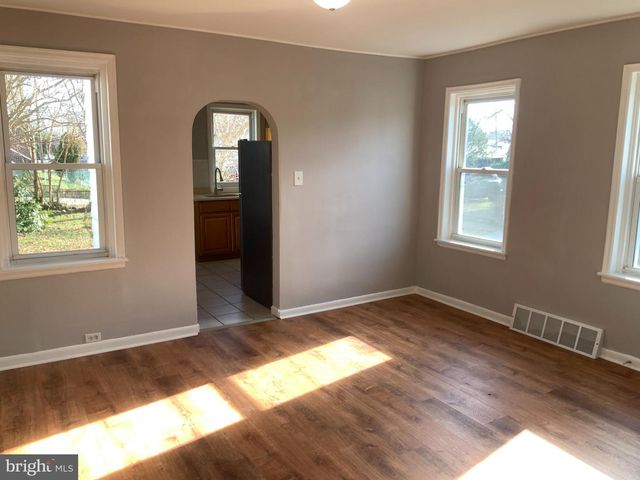 254 CEDAR AVE, Oaklyn, NJ 08107