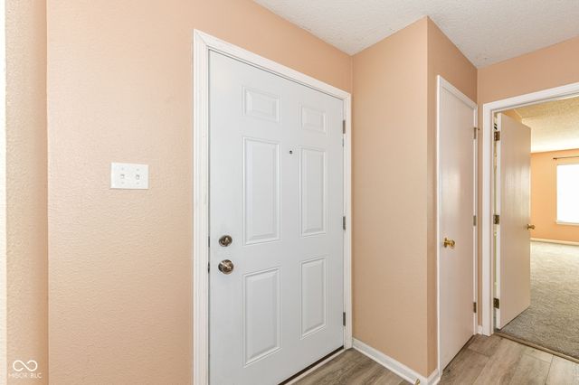 16808 Aulton Drive, Noblesville, IN 46060