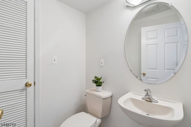 9 Paula Way Ondo, Berkeley Heights Twp., NJ 07922