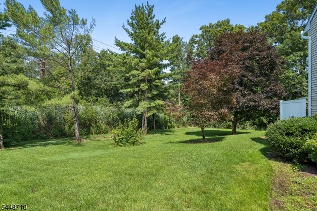 9 Paula Way Ondo, Berkeley Heights Twp., NJ 07922