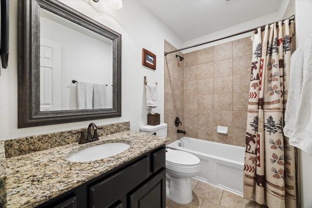 26 S Pinto Point Circle, The Woodlands, TX 77389