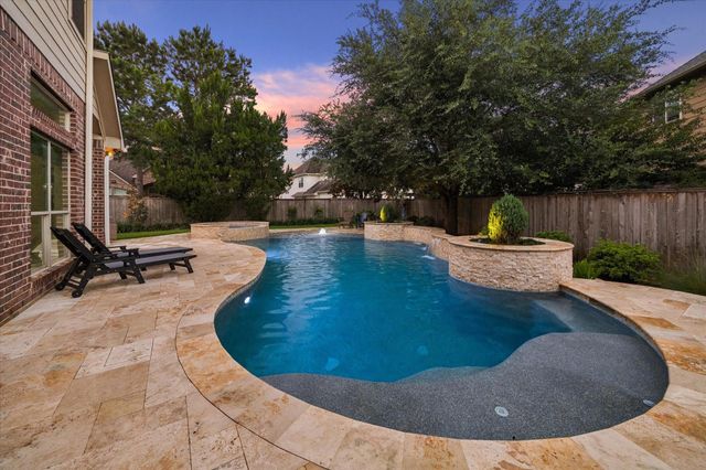 26 S Pinto Point Circle, The Woodlands, TX 77389