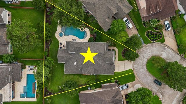 26 S Pinto Point Circle, The Woodlands, TX 77389