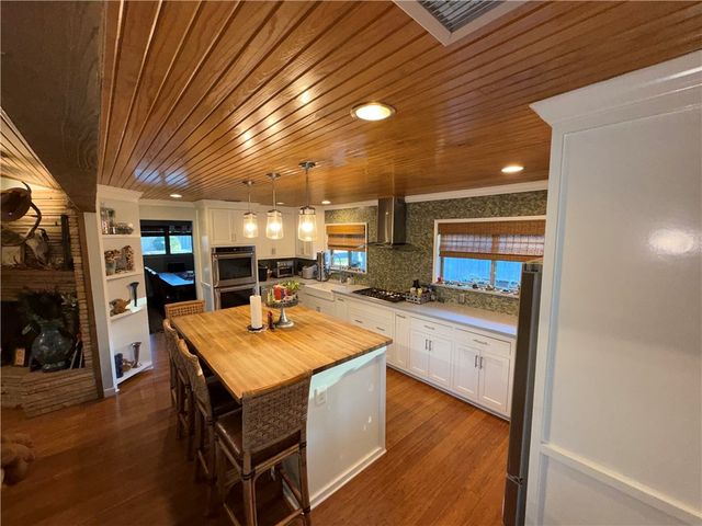 410 Miramar Pl, Corpus Christi, TX 78411