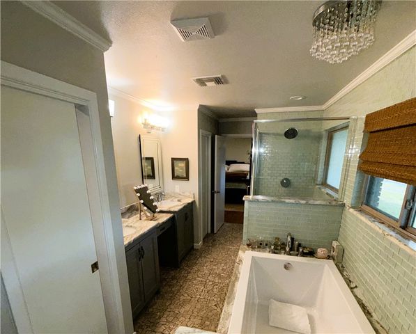 410 Miramar Pl, Corpus Christi, TX 78411