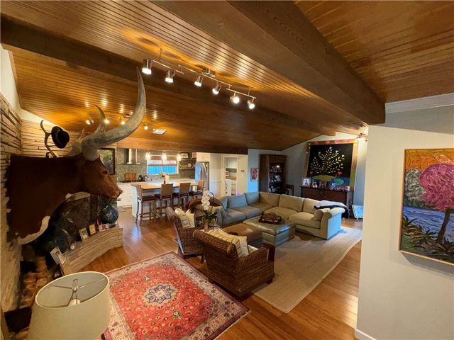 410 Miramar Pl, Corpus Christi, TX 78411