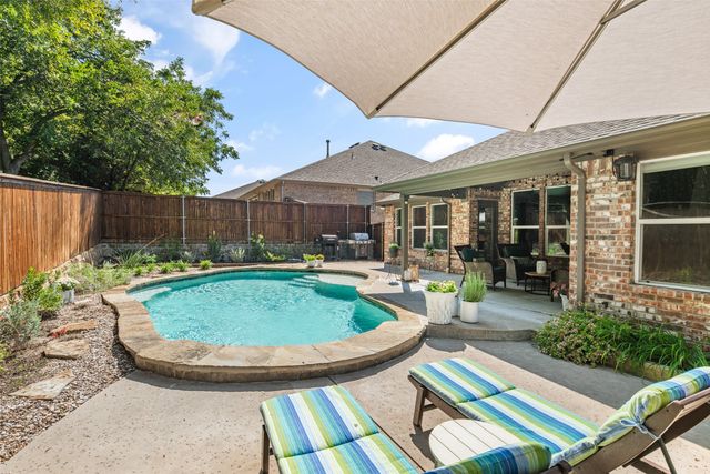 604 Peterhouse Drive, Mckinney, TX 75071