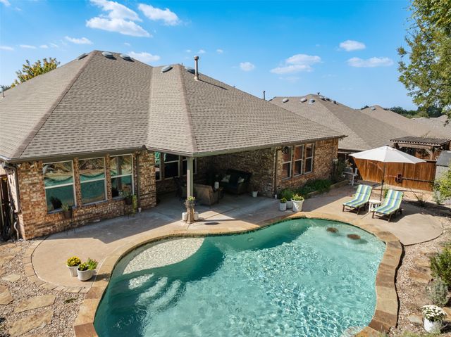604 Peterhouse Drive, Mckinney, TX 75071