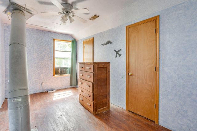 548 Hill County Road 4149, Grandview, TX 76050