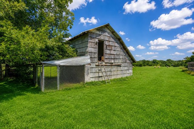 548 Hill County Road 4149, Grandview, TX 76050
