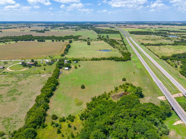 548 Hill County Road 4149, Grandview, TX 76050