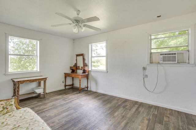 548 Hill County Road 4149, Grandview, TX 76050