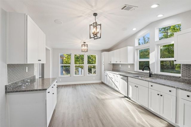 13445 TAFT STREET, Brooksville, FL 34613
