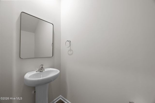 2023 Clock Road, New Bern, NC 28562