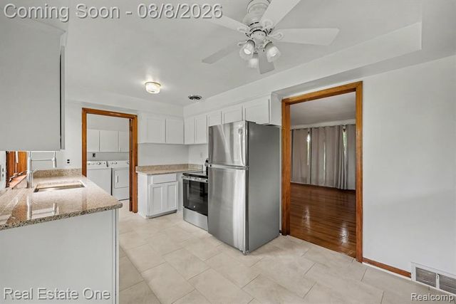 51341 Neumaier Drive, Utica, MI 48316
