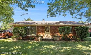 51341 Neumaier Drive, Utica, MI 48316