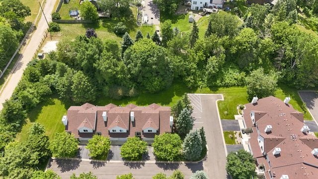 15337 Greenhaven Lane 101, Burnsville, MN 55306
