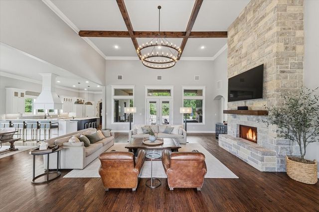 167 Crooked Creek Lane, Aledo, TX 76008