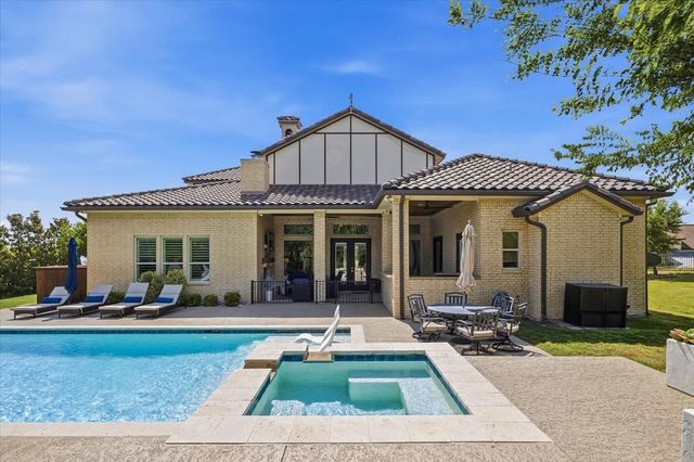 167 Crooked Creek Lane, Aledo, TX 76008