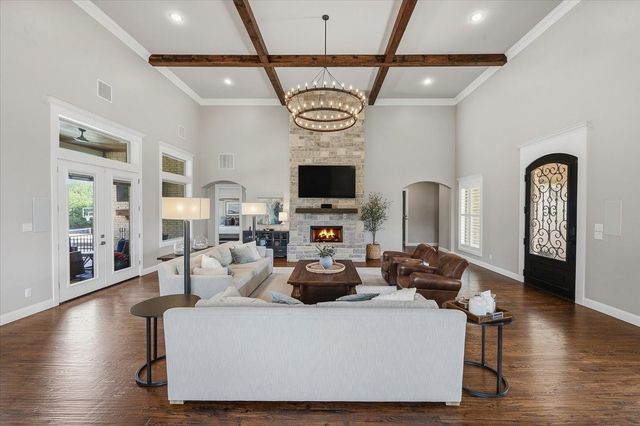 167 Crooked Creek Lane, Aledo, TX 76008
