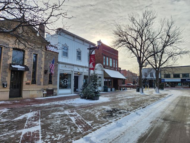 5129 Wild Marsh Drive, White Bear Lake, MN 55110