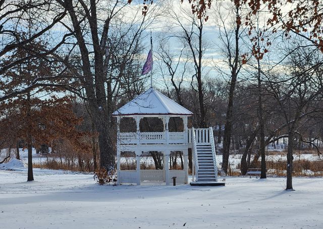 5129 Wild Marsh Drive, White Bear Lake, MN 55110