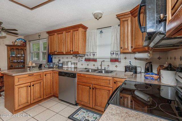 122 W HAVEN DRIVE, Jefferson City, MO 65109