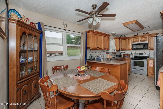 122 W HAVEN DRIVE, Jefferson City, MO 65109