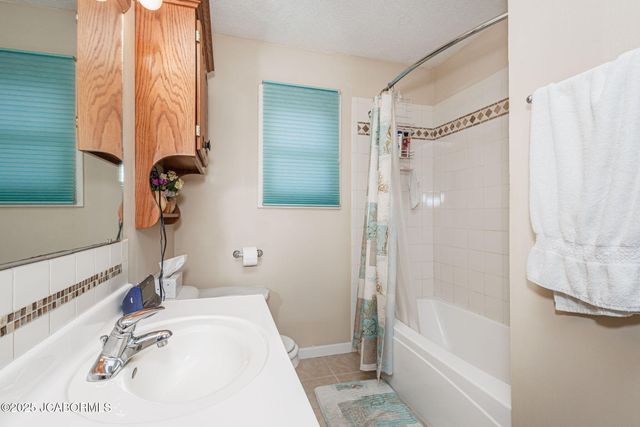 122 W HAVEN DRIVE, Jefferson City, MO 65109