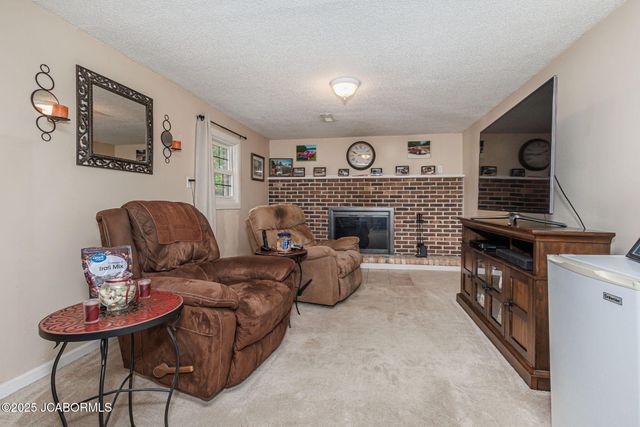 122 W HAVEN DRIVE, Jefferson City, MO 65109