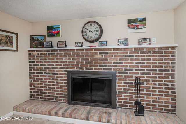 122 W HAVEN DRIVE, Jefferson City, MO 65109